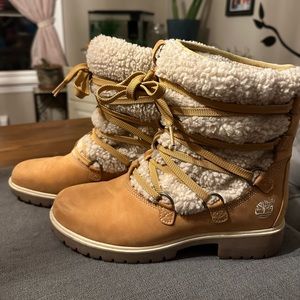 Timberland boots with fur